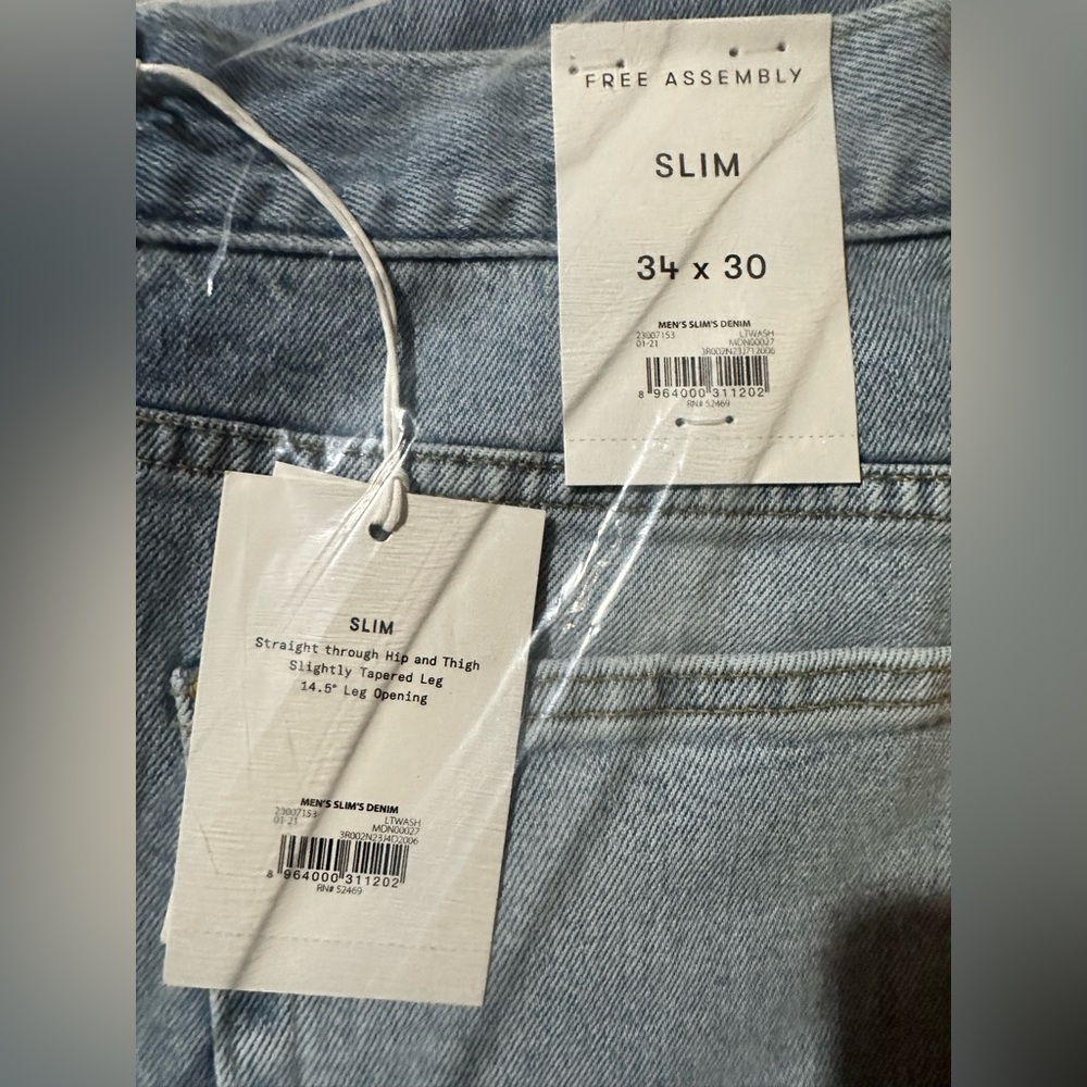 Free Assembly Light Medium Wash Slim Jean 34 x 30